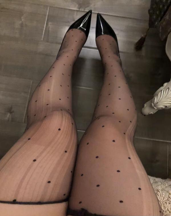 丰满小少妇
